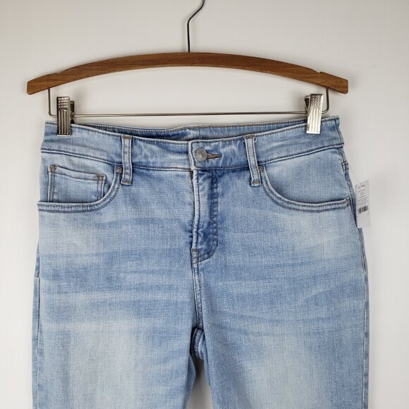 Chicos NWT So Slimming Girlfriend Crop Jeans 00 XS Beaded Hem Slim Leg - Picture 3 of 9